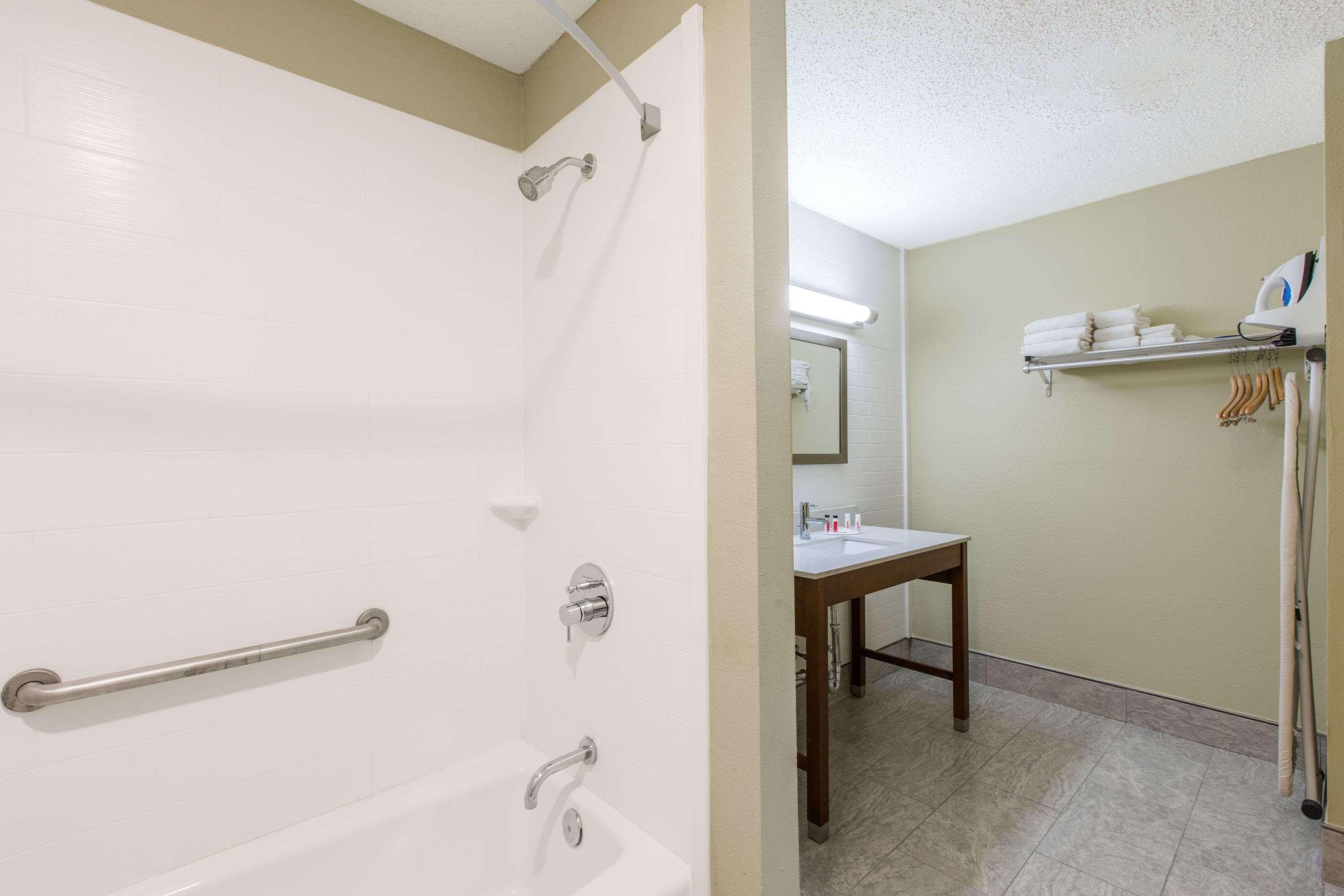 Days Inn & Suites Big Spring Zewnętrze zdjęcie